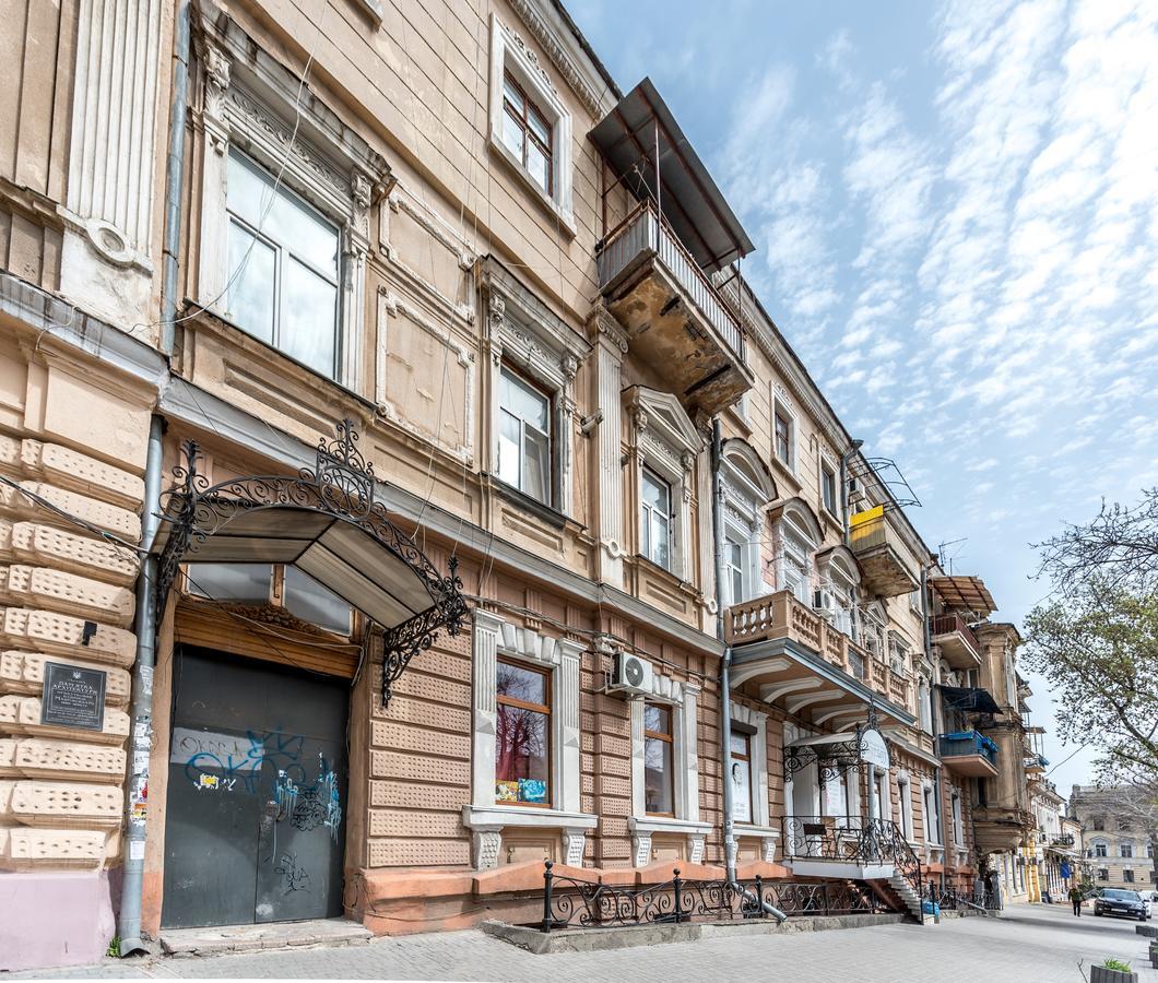 Studio Apartment In Center Of 오데사 외부 사진